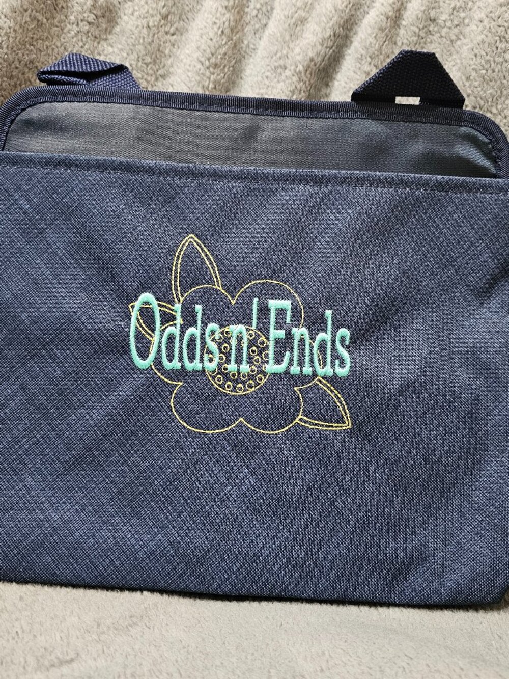 Thirty-One Oh Snap Pocket Navy Cross Pop NWT